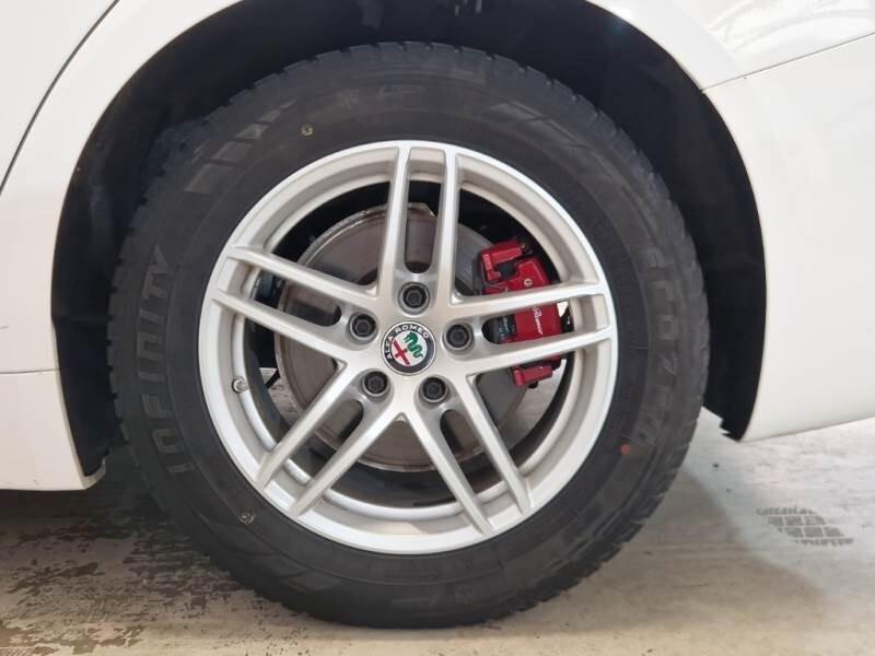 Alfa Romeo Giulia 2.2 Td 160 CV AT8 Business