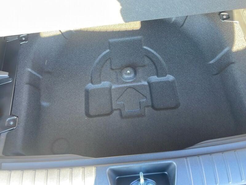 Hyundai Kona II 2023 1.6 gdi hev Business 2wd 138cv dct