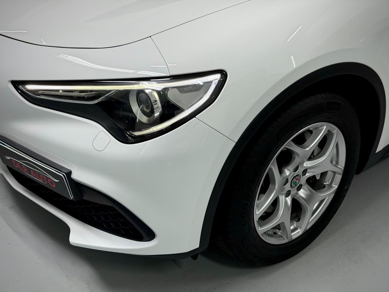 Alfa Romeo Stelvio 2.2 Turbodiesel 160 CV AT8 RWD Executive