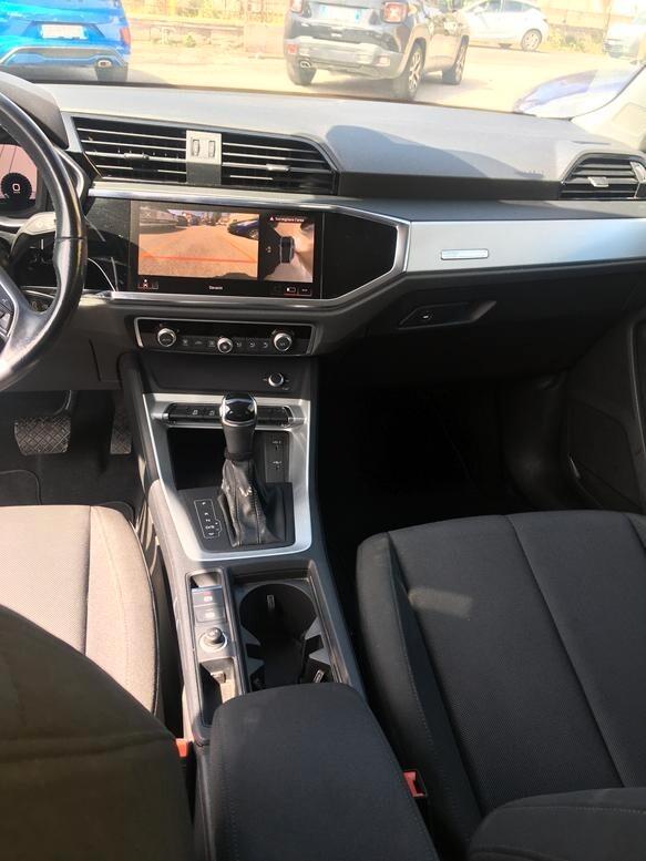 Audi Q3 35 TDI S tronic Business Advanced