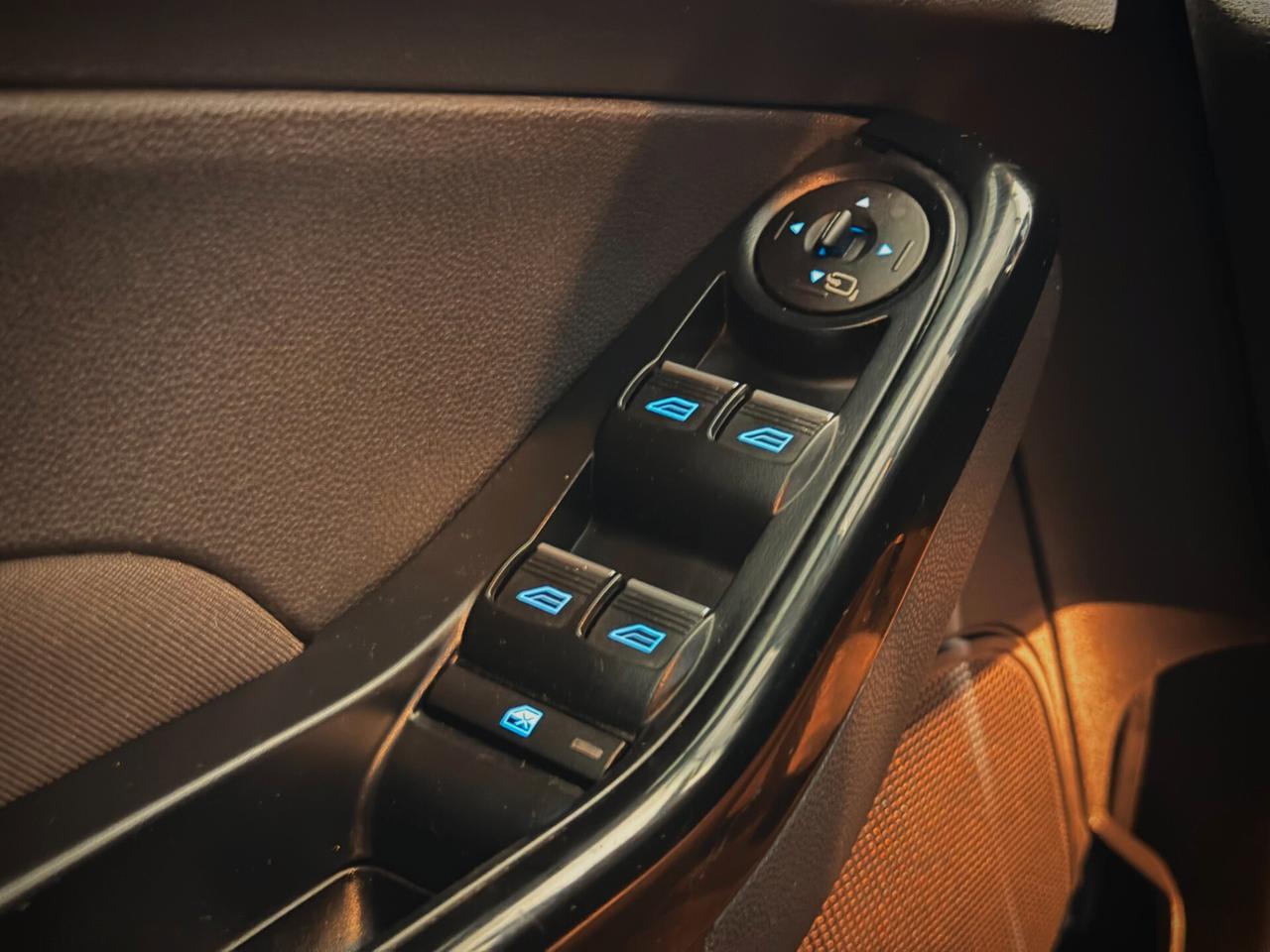 Ford Fiesta 1.5 TDCi 95CV Titanium - NEOPATENTATI