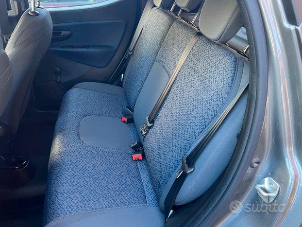 LANCIA YPSILON HYBRID GOLD