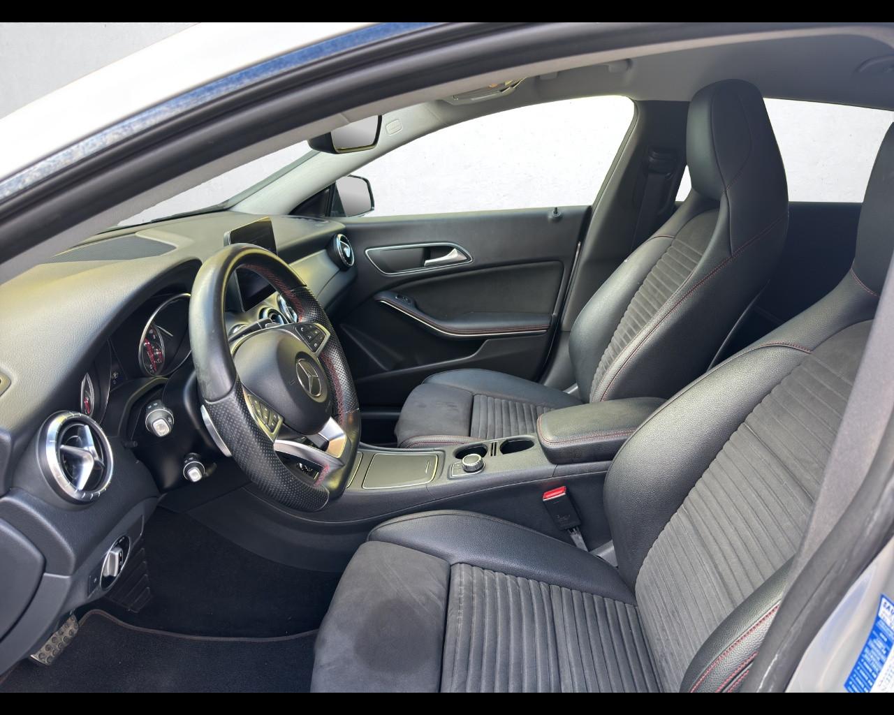 Mercedes-Benz CLA (C/X117) - CLA 200 d S.W. Automatic Sport
