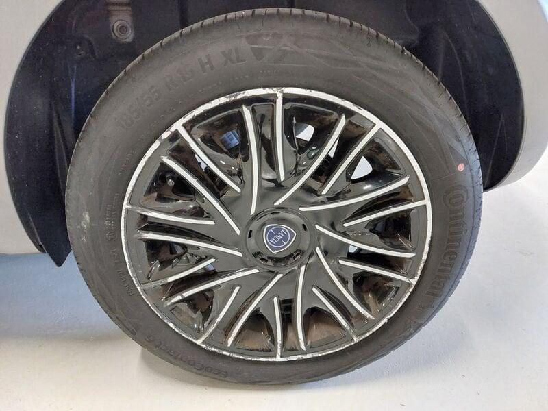 Lancia Ypsilon Ypsilon 1.0 FireFly 5 porte S&S Hybrid Silver
