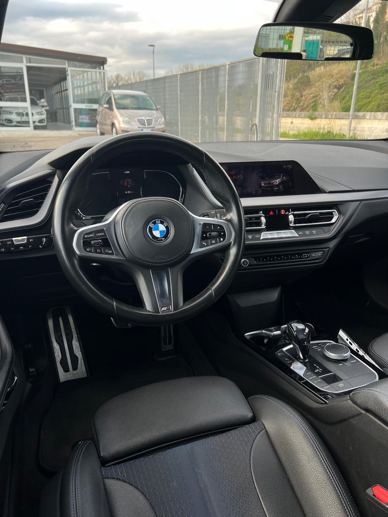 Bmw 116 116d 5p. Msport