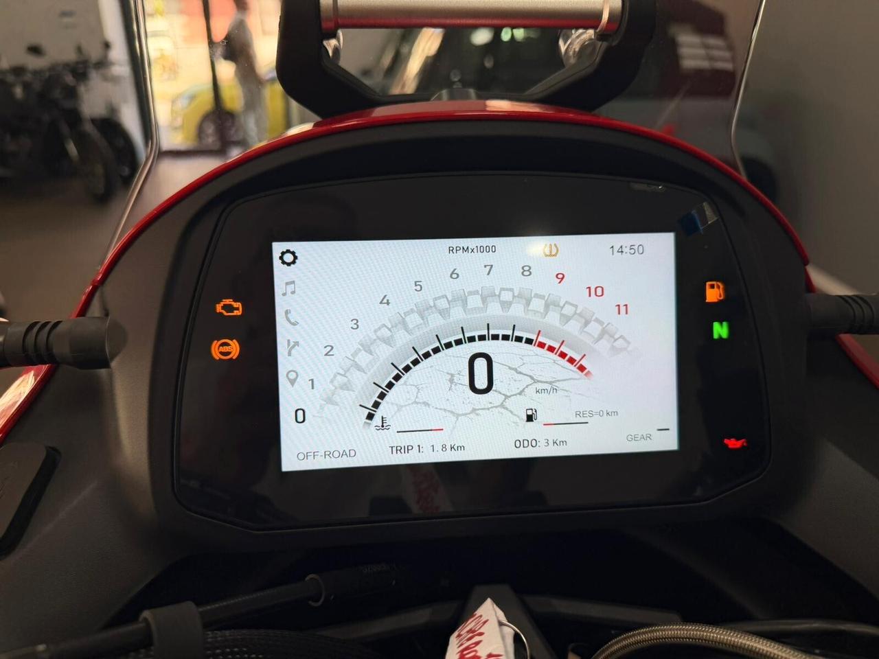 Moto Morini X-Cape 700 TOTAL BLACK DA 70 EURO AL MESE