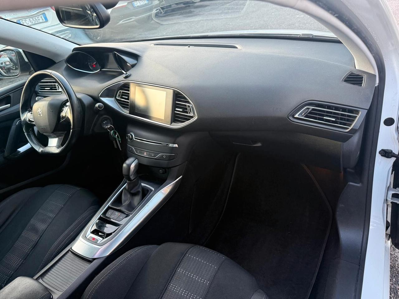 Peugeot 308 BlueHDi 120 S&S EAT6 SW Allure