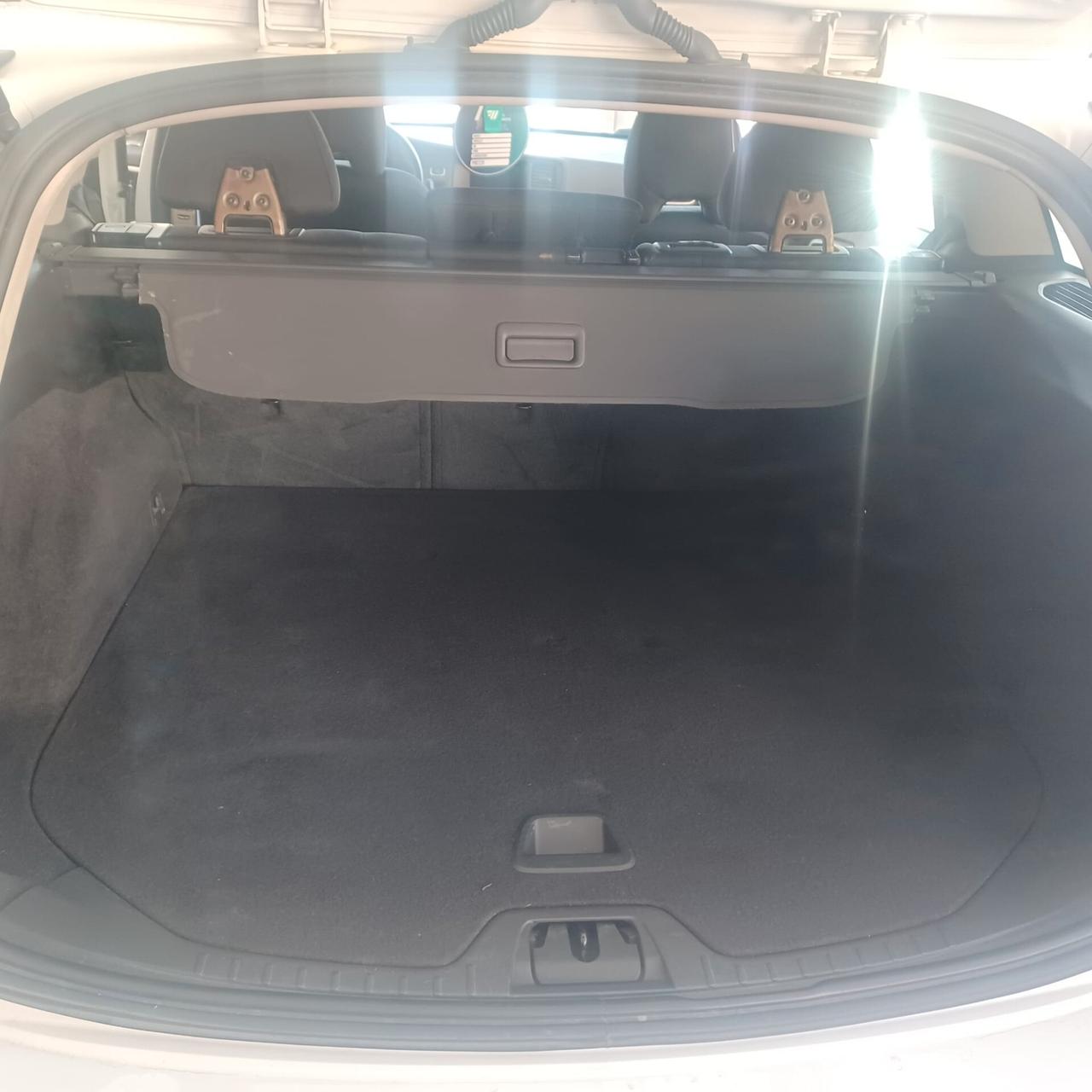 35.000KM MOTORE SOSTUITITO VOLVO V60 2.0 TDI AUTOM