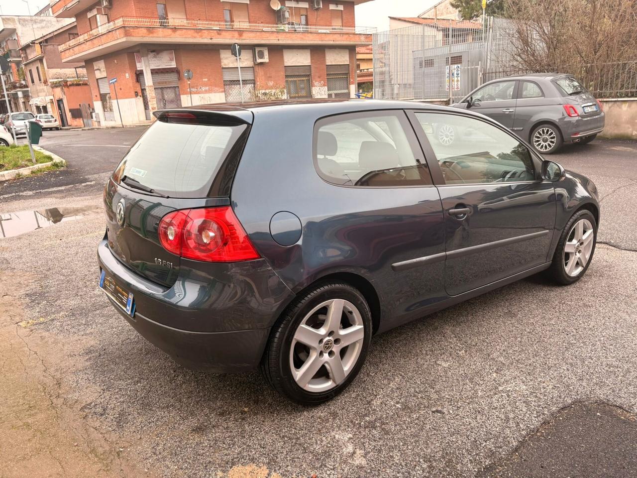 Volkswagen Golf 1.6 16V FSI 3p. Sportline