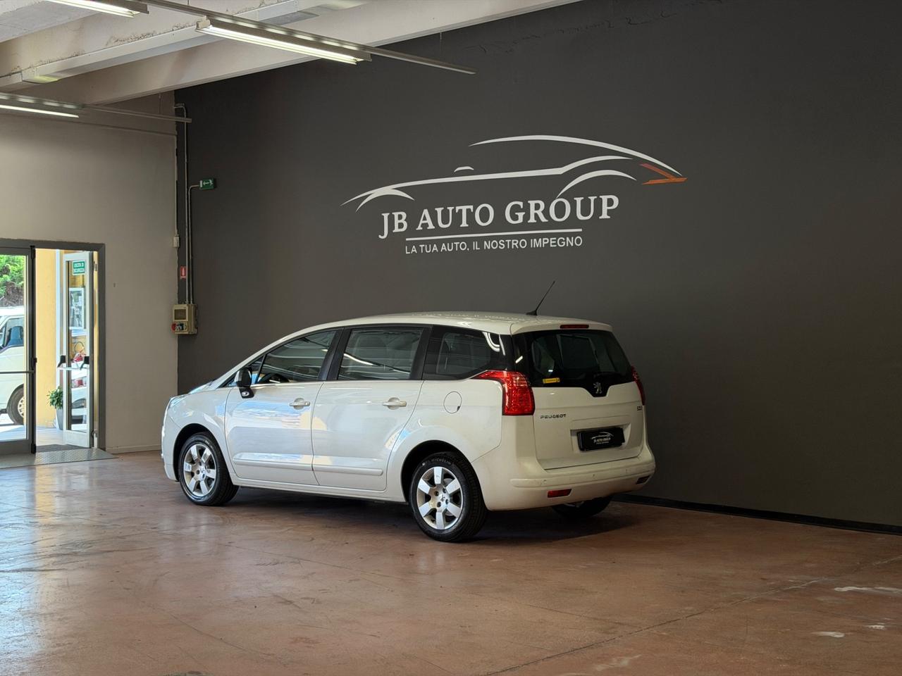 Peugeot 5008 7 POSTI