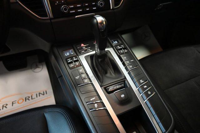 PORSCHE Macan 2.0 PDK BLACKLINE20"SCARICHI NAVI CAM CRUISE NUOVA