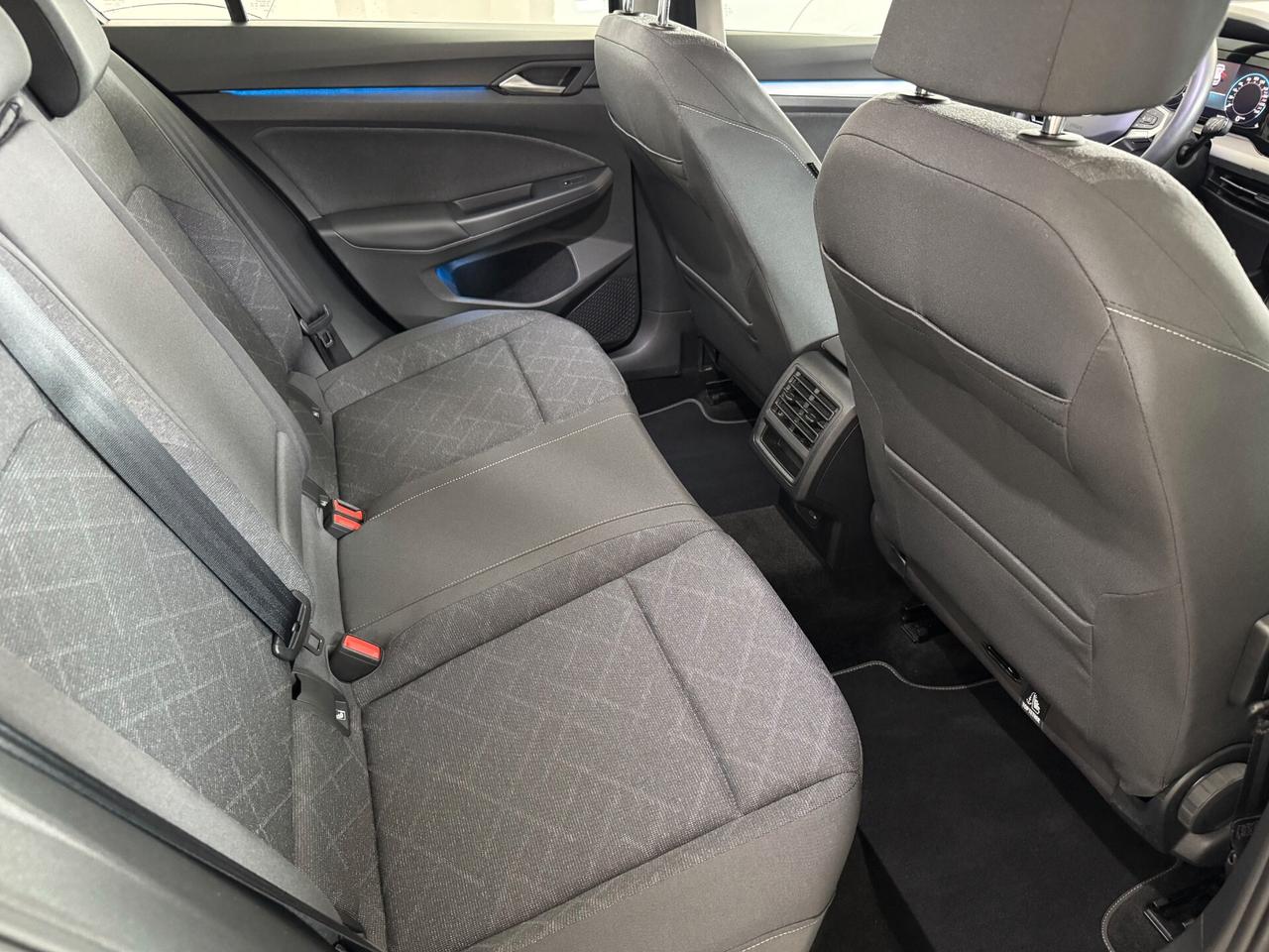Volkswagen Golf 1.0 etsi evo Life 110cv dsg / NO VINCOLI