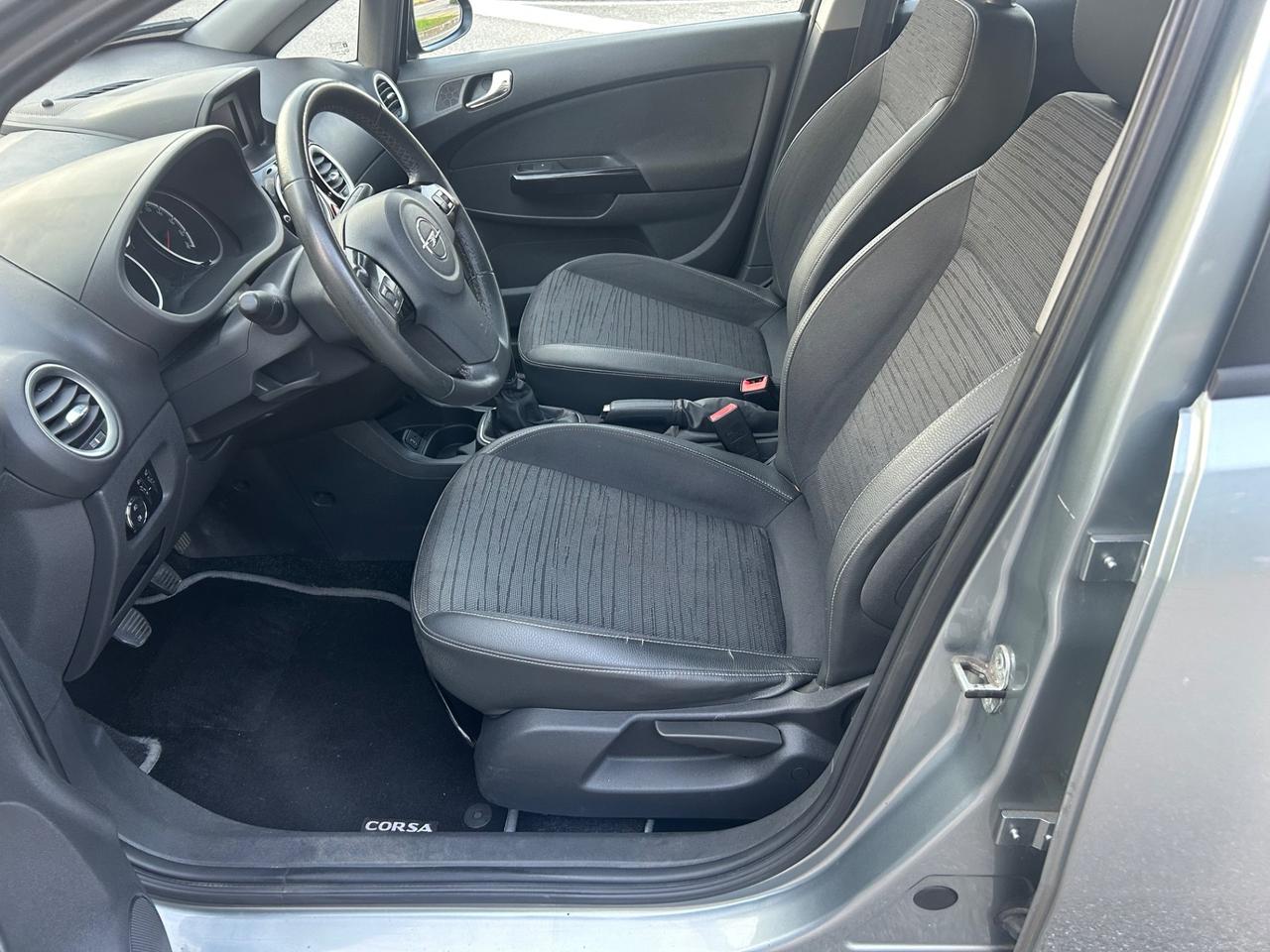 Opel Corsa 1.2 5 porte Sport*Neo patentati *