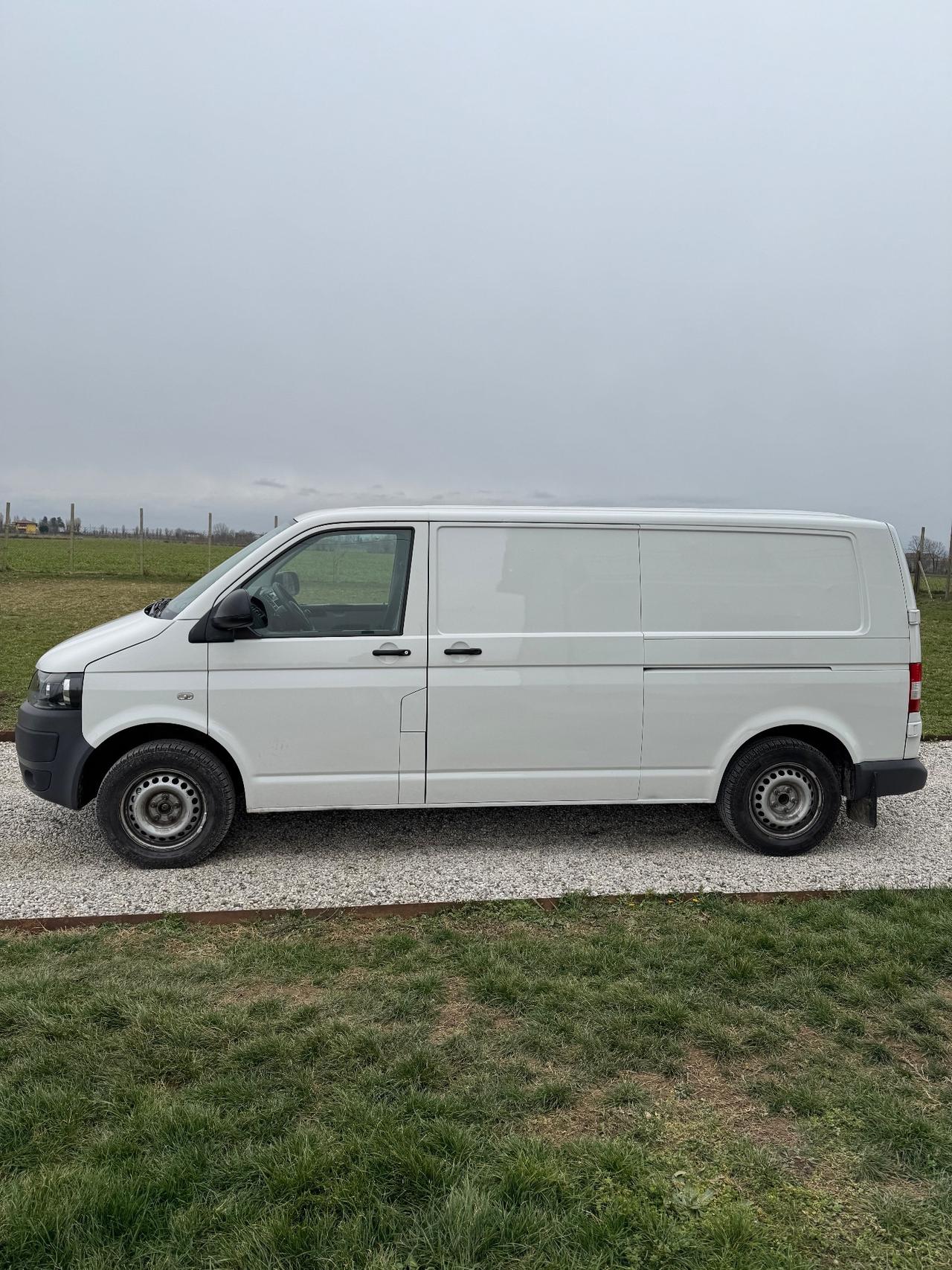 Volkswagen Transporter T5 2.0 DIESEL