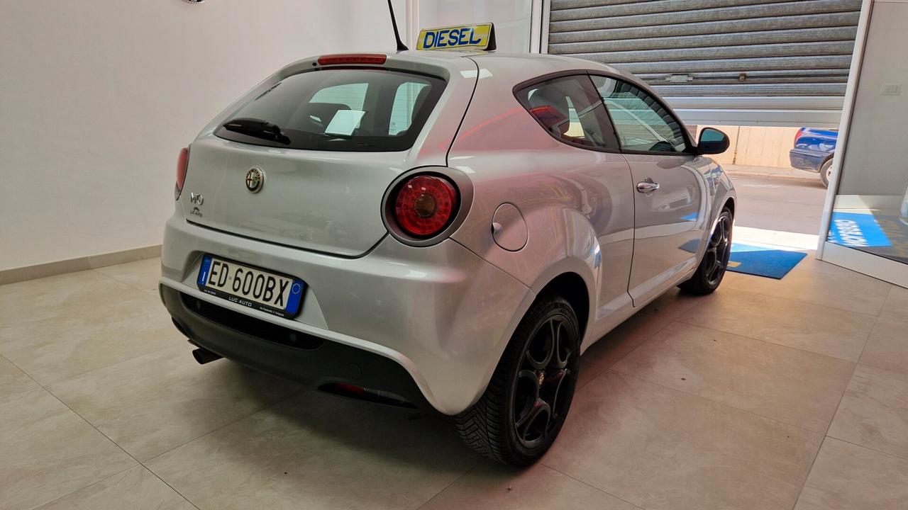 Alfa Romeo MiTo 1.3 JTDm-2 95 CV S&S Distinctive Premium Pack