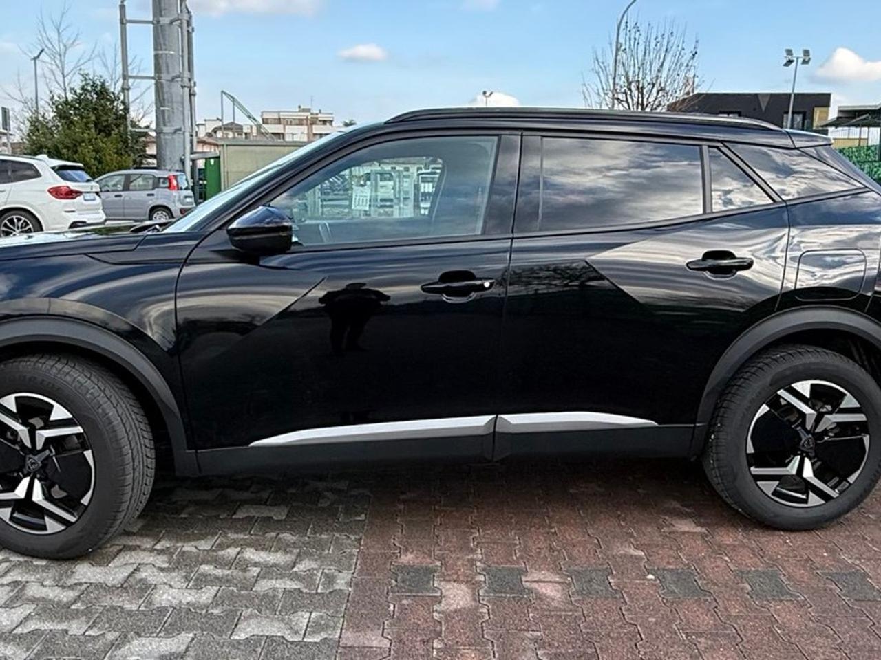 Peugeot 2008 PureTech 130 #9111