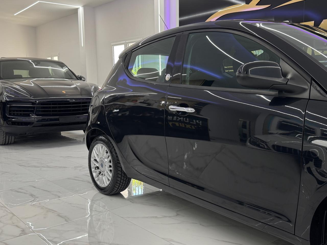 Lancia Ypsilon 1.2 GPL Ecochic Gold