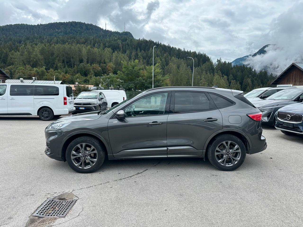 Ford Kuga 2.5 Full Hybrid 190 CV CVT AWD ST-Line