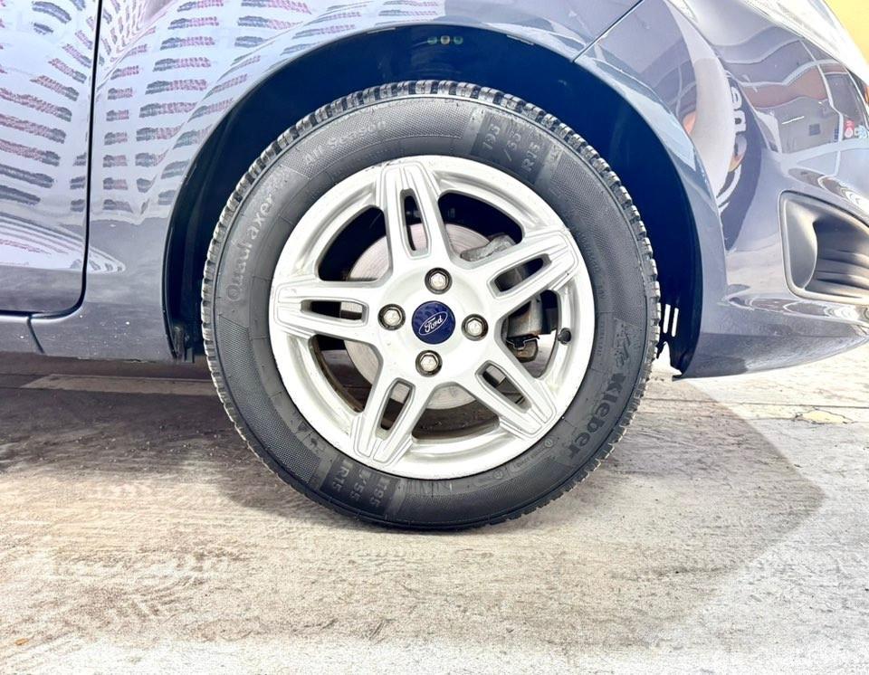 Ford Fiesta 1.4 5p. Bz.- GPL Titanium