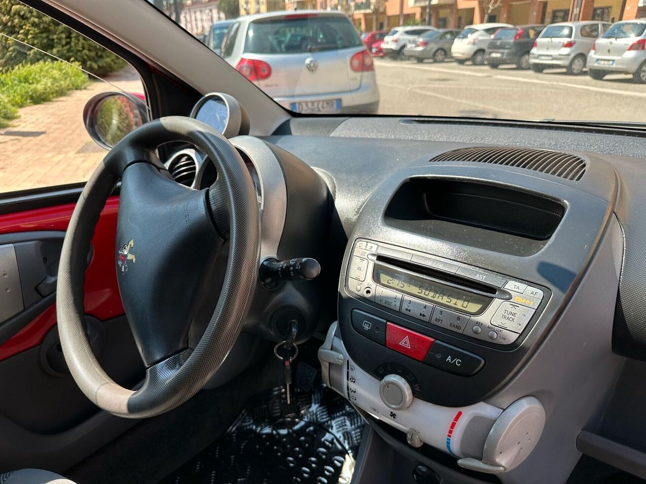 Peugeot 107 1.0 68CV 5p. Plaisir
