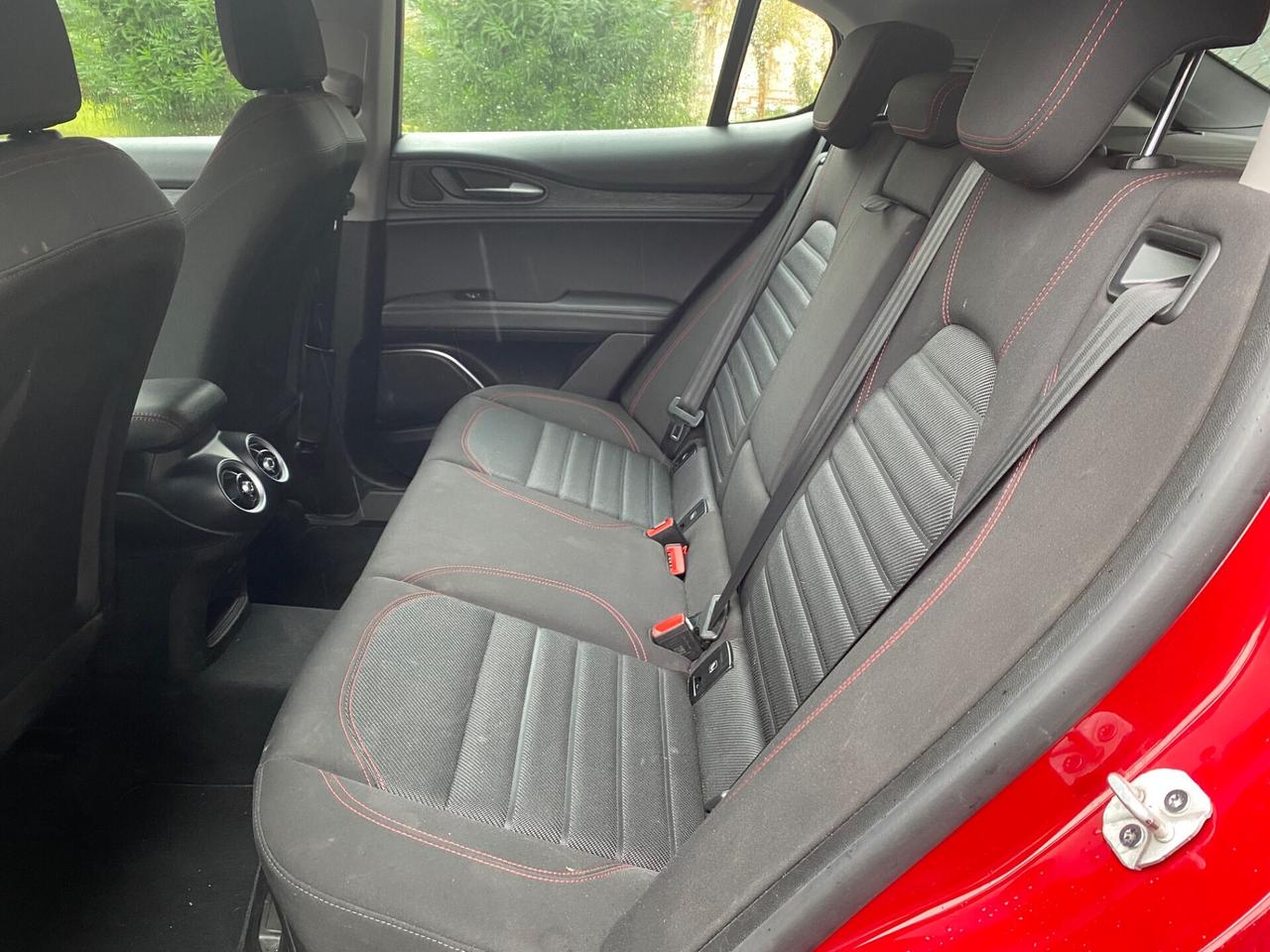 Alfa Romeo Stelvio 2.2 Versione "Rosso Edizione" Aziendale