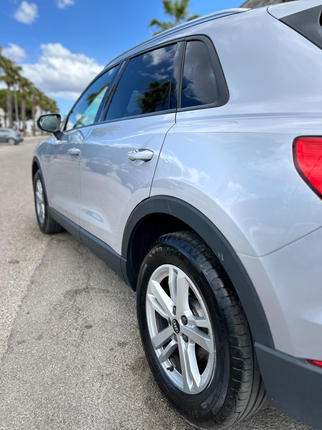 Audi Q3 35 TDI quattro S tronic Business Advanced