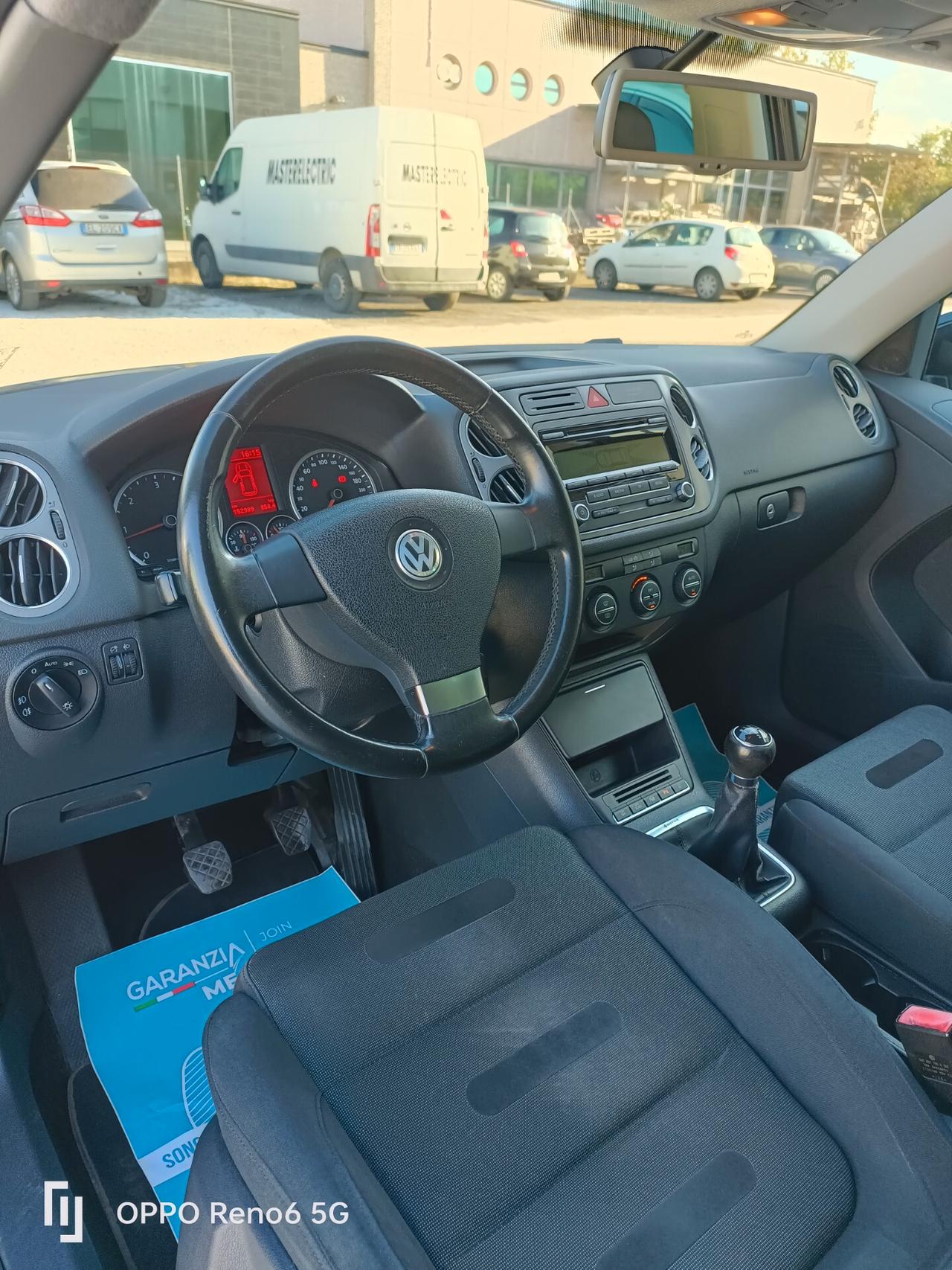 Volkswagen Tiguan 2.0 16V TDI DPF Sport & Style (18°)