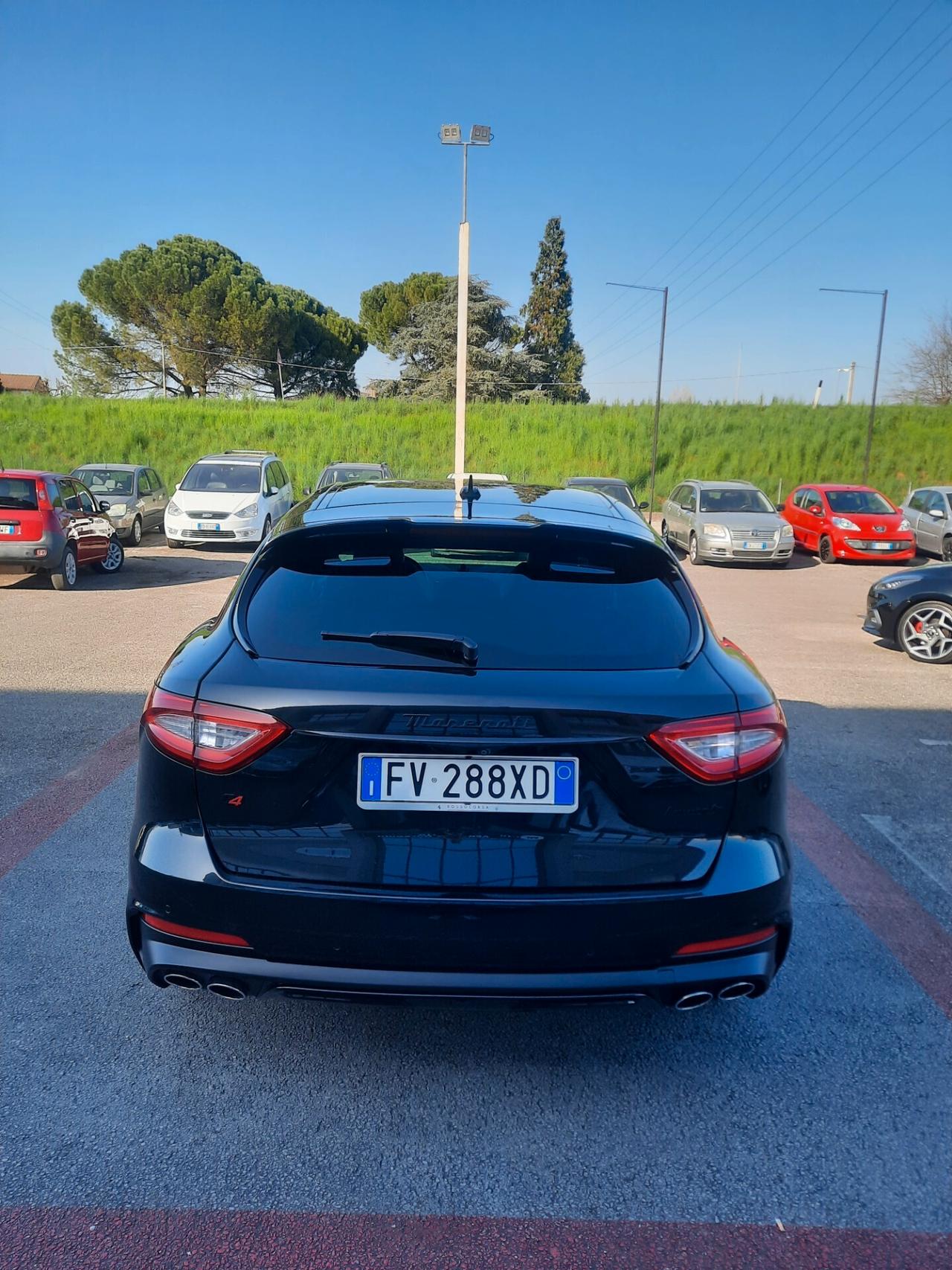 Maserati Levante V6 Diesel Q4 AWD Granlusso IVA DETRAIBILE