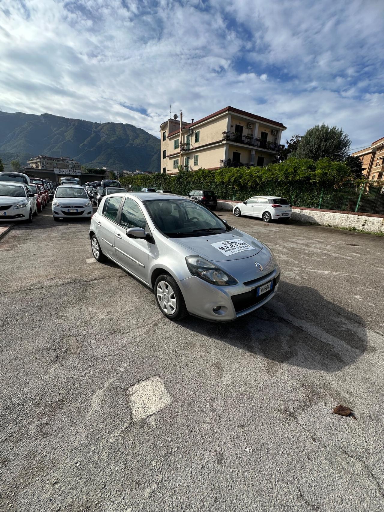 Renault Clio 1.2 16V 5 porte GPL Yahoo!