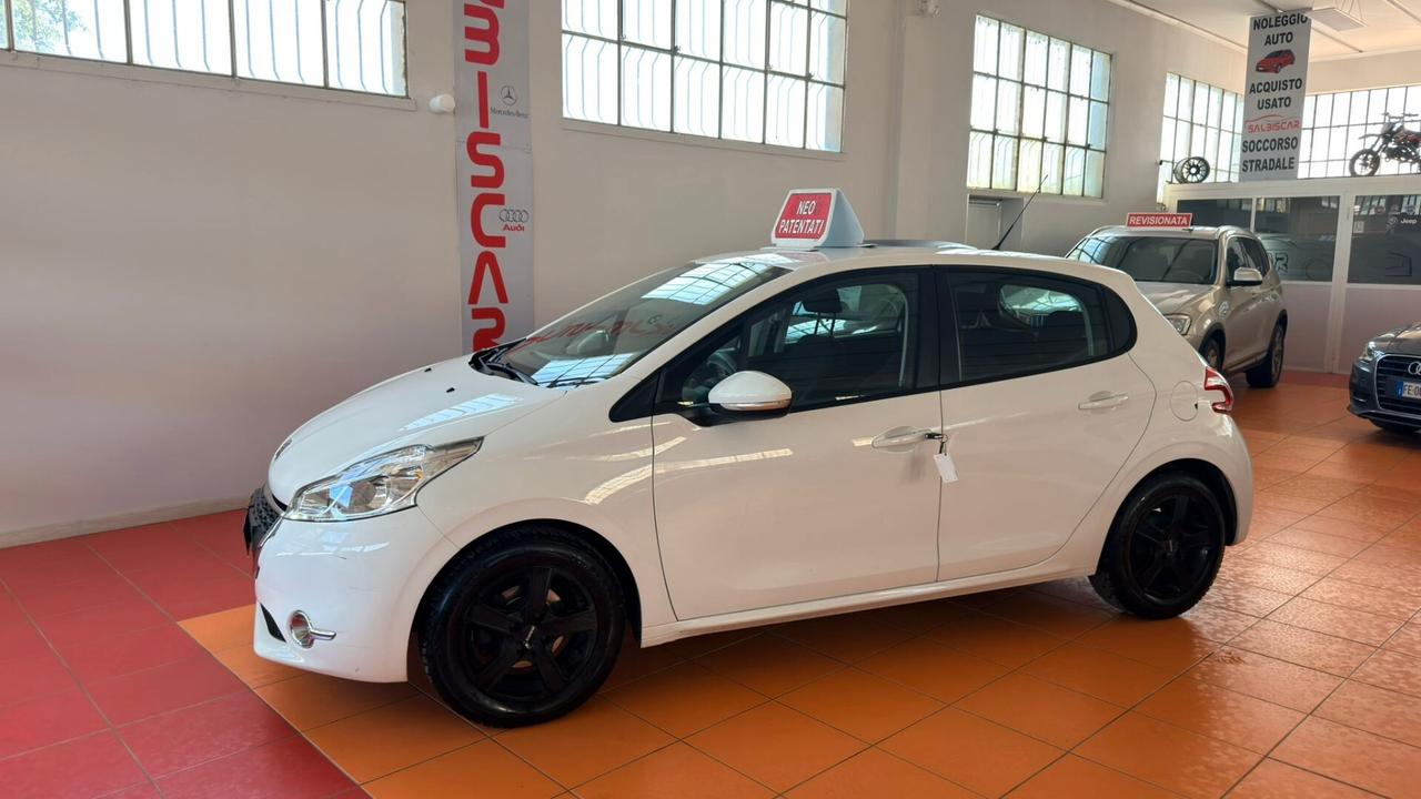 Peugeot 208 1.4 HDi 68 CV 5 porte Active