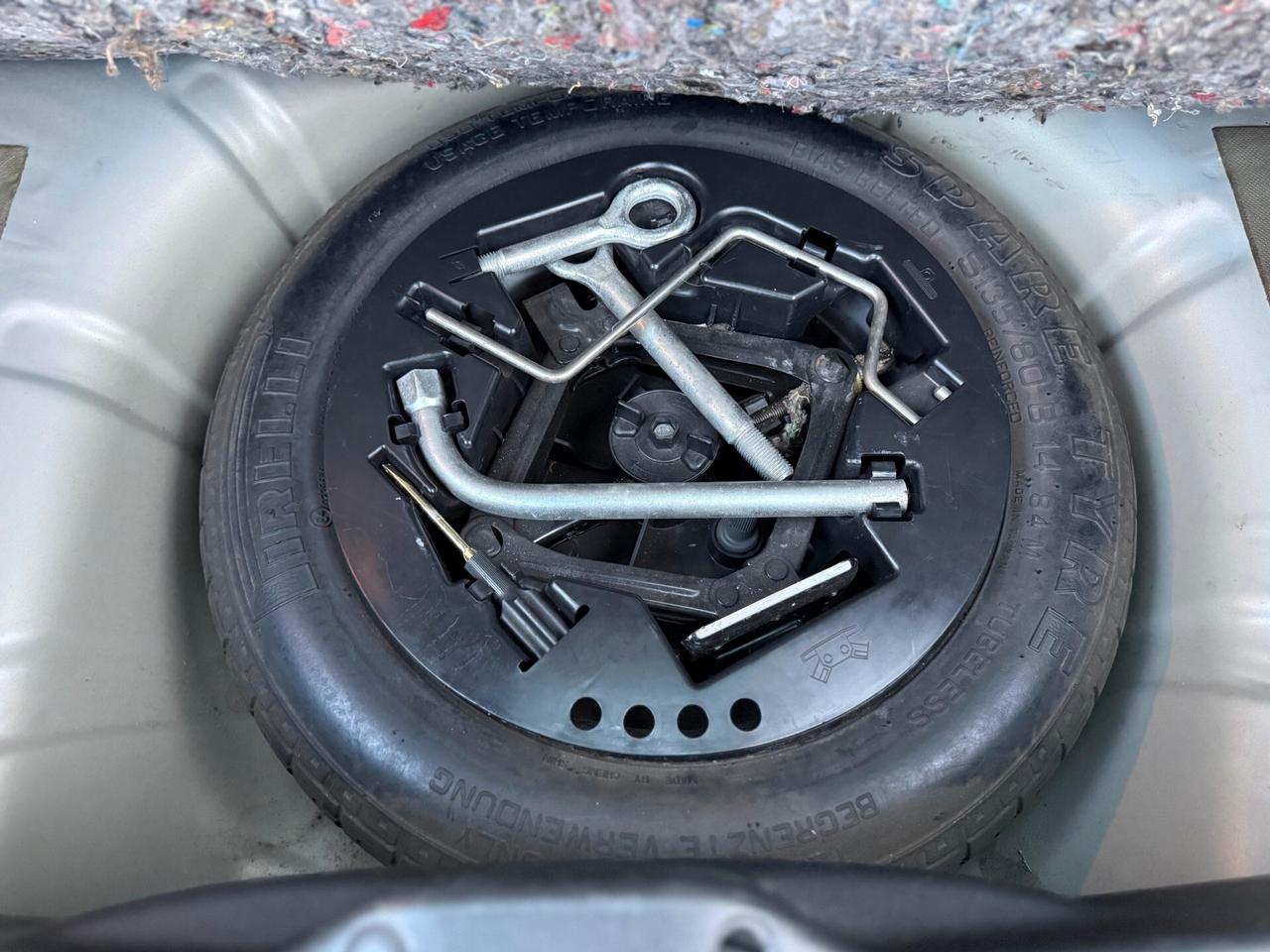 Lancia Ypsilon 1.3 MJT 90 CV Platino