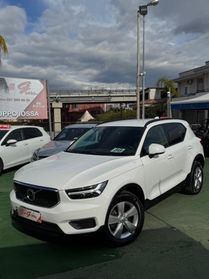 Volvo XC40 D3 AWD Geartronic Momentum Pro