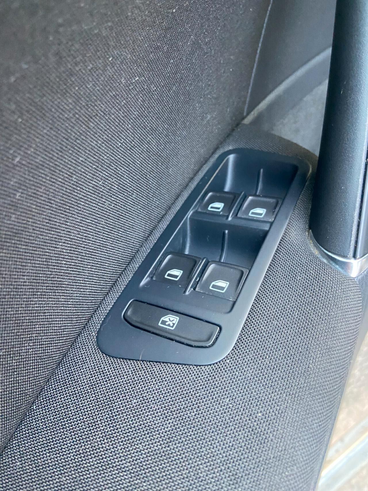 Volkswagen Golf 1.6 TDI 110 CV 5p. Highline (KM Certificati)