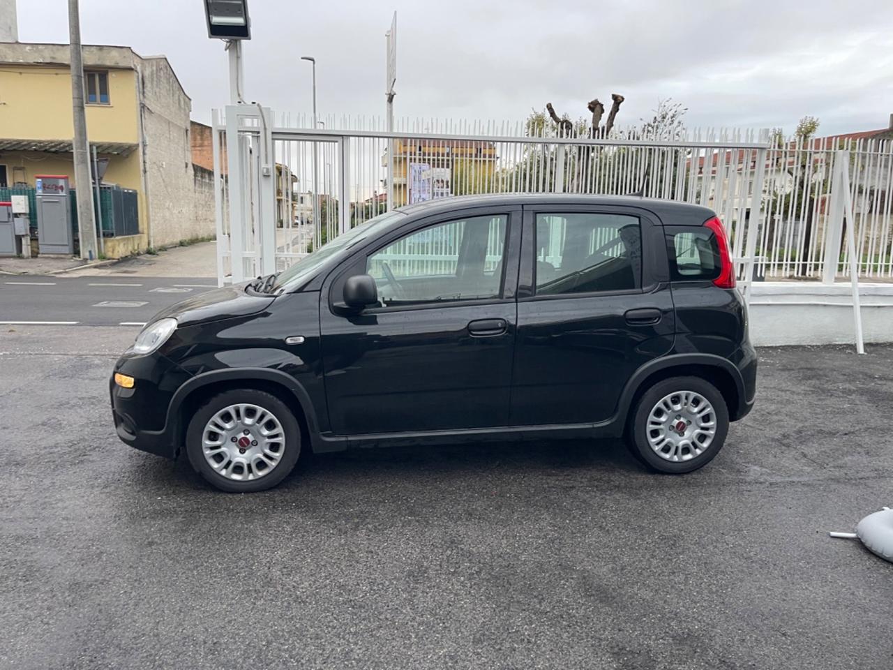 Fiat Panda 1.0 FireFly S&S Hybrid KM 19.200 SENSORI DI PARCHEGGIO