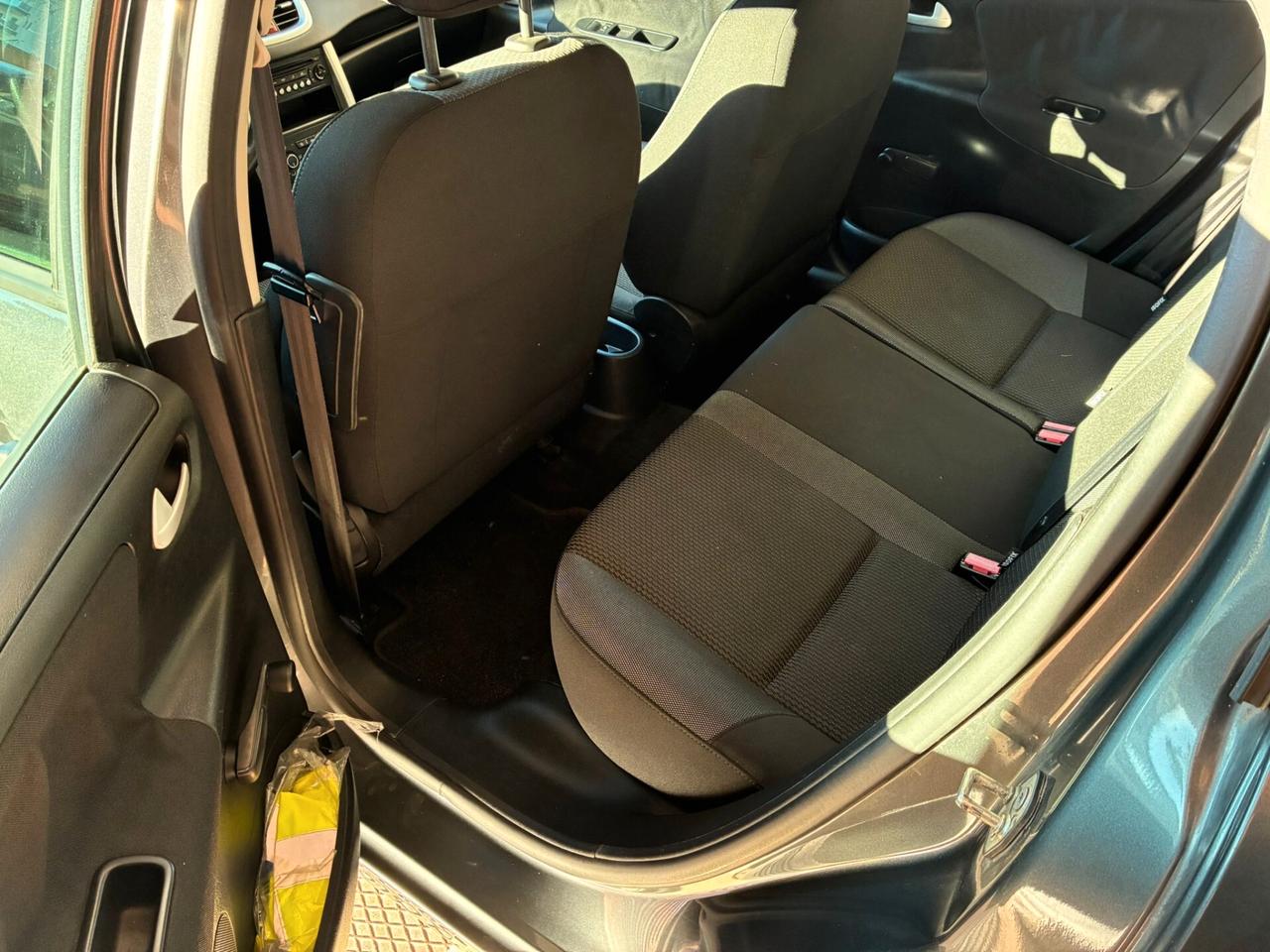 Peugeot 207 Plus 1.4HDi 5p.perfetta-13