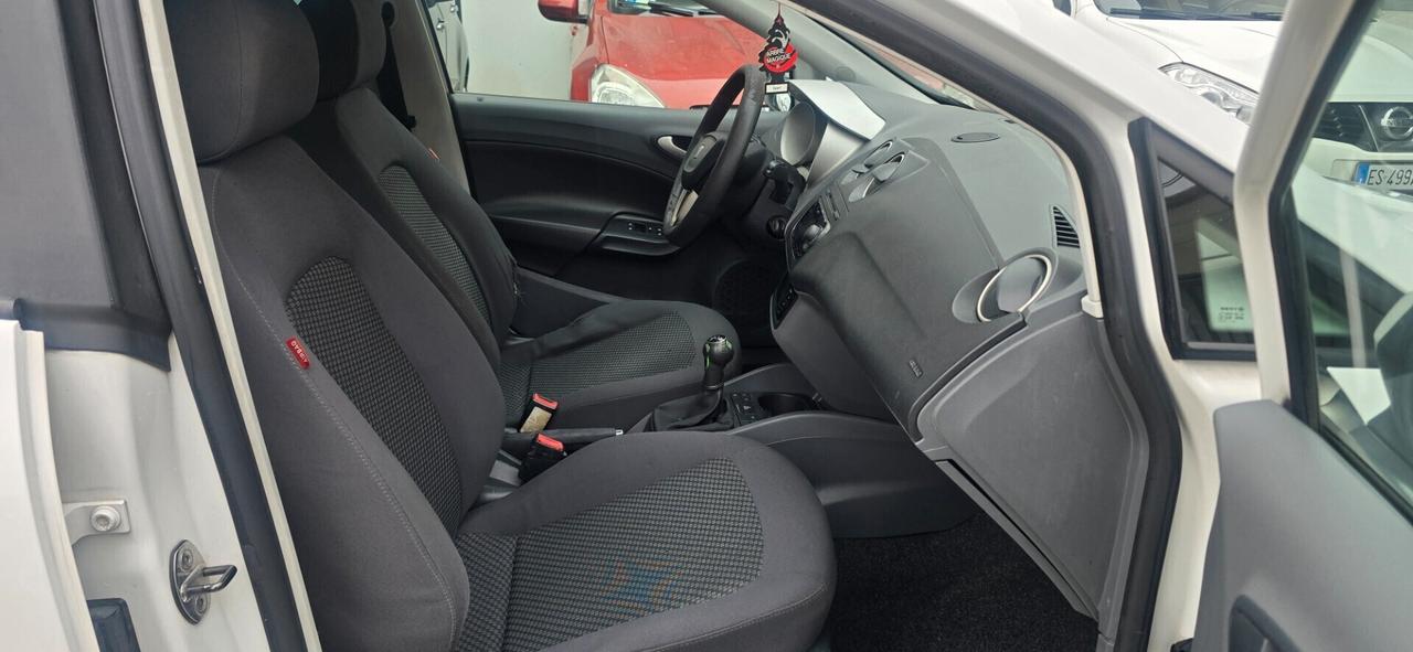 Seat Ibiza 1.2 70 CV 5p. Vendo con.passagio conpreso occasione più revisione x2 anni