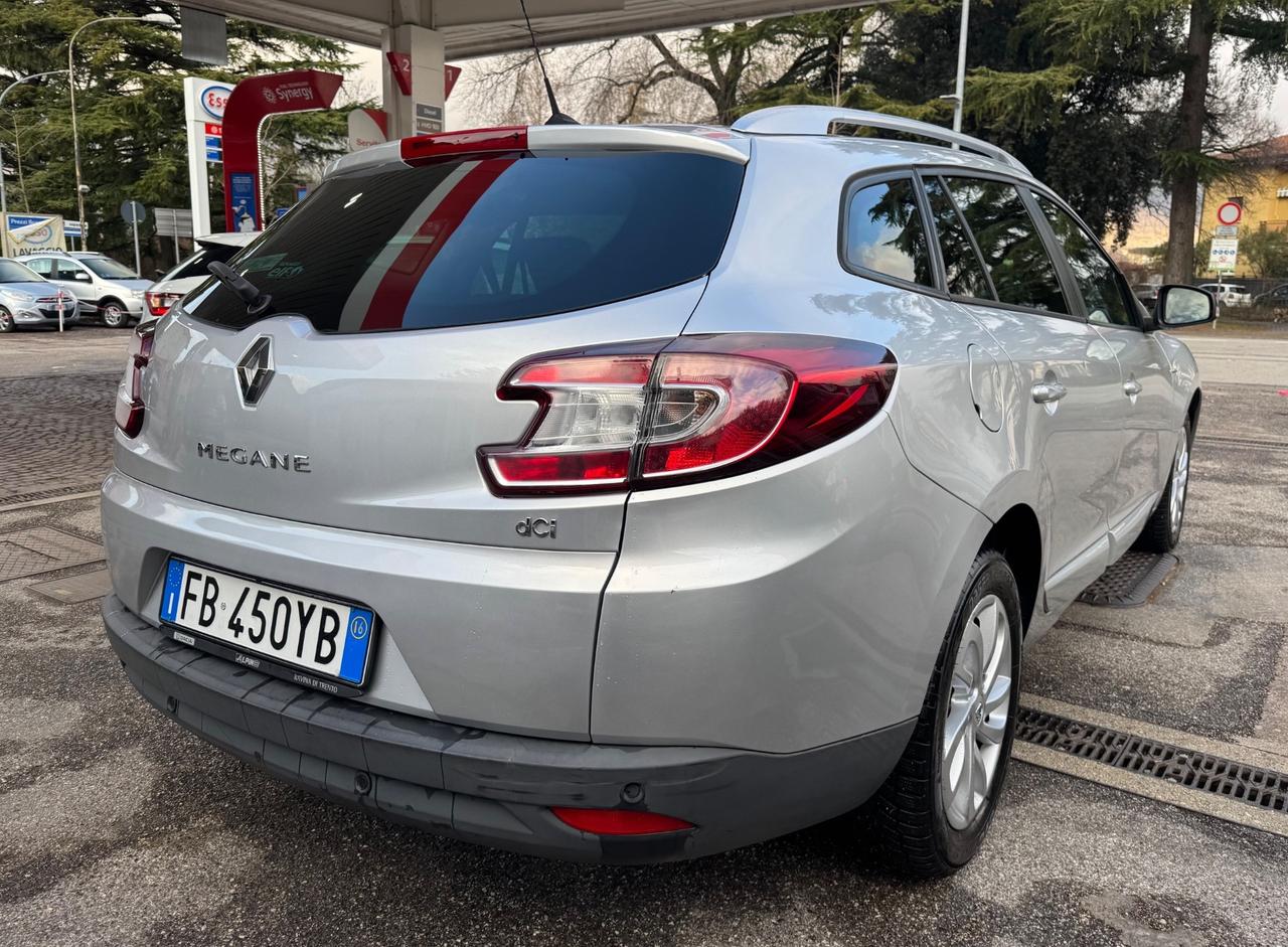Renault Megane Mégane dCi 110CV EDC SporTour Limited