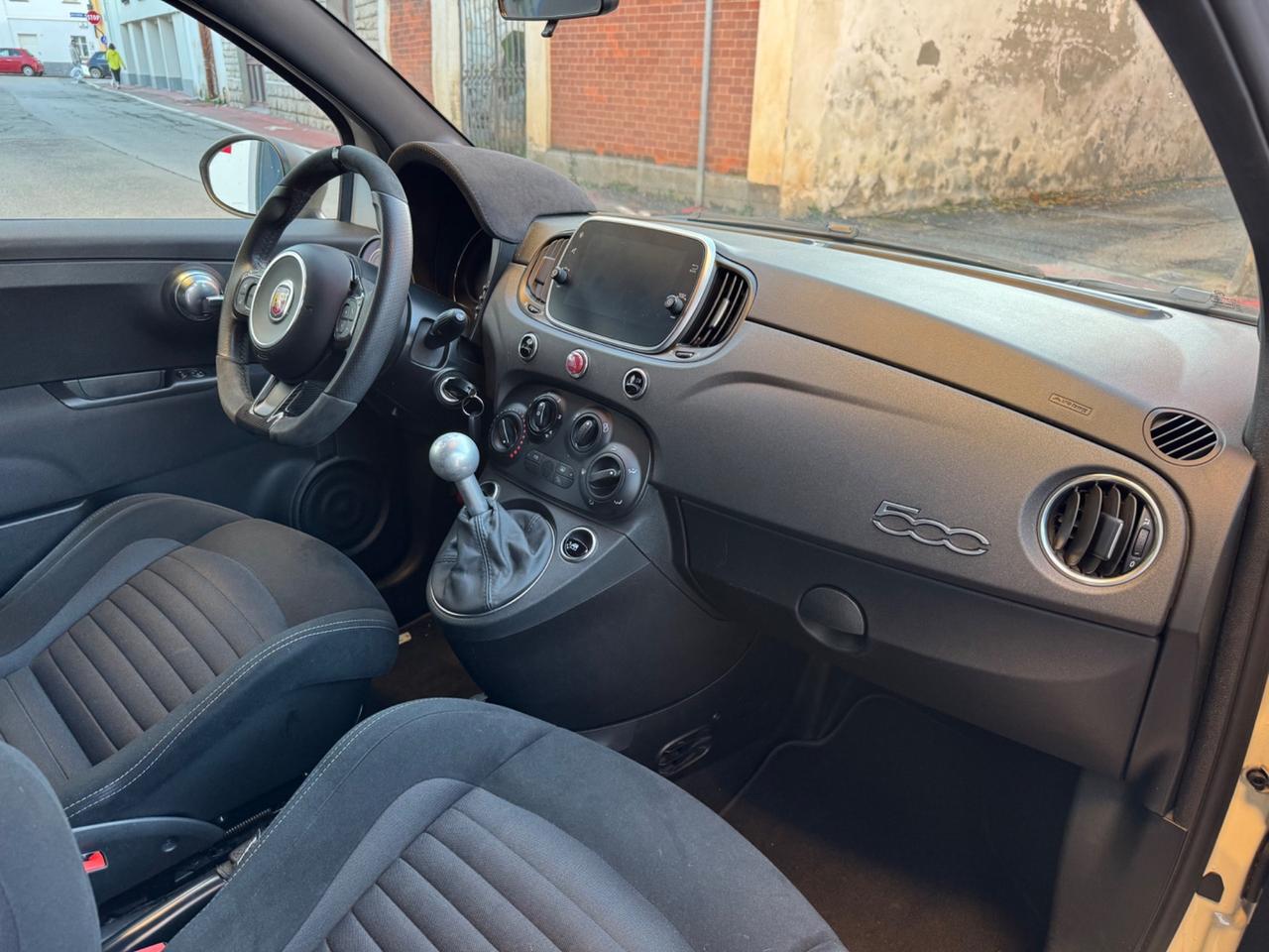 Abarth 595 1.4 Turbo T-Jet 180 CV Competizione