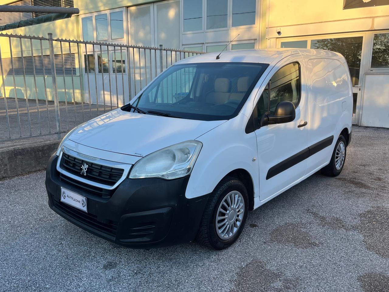 Peugeot Partner 1.6 HDi 90CV 3 posti IVA INCLUSA