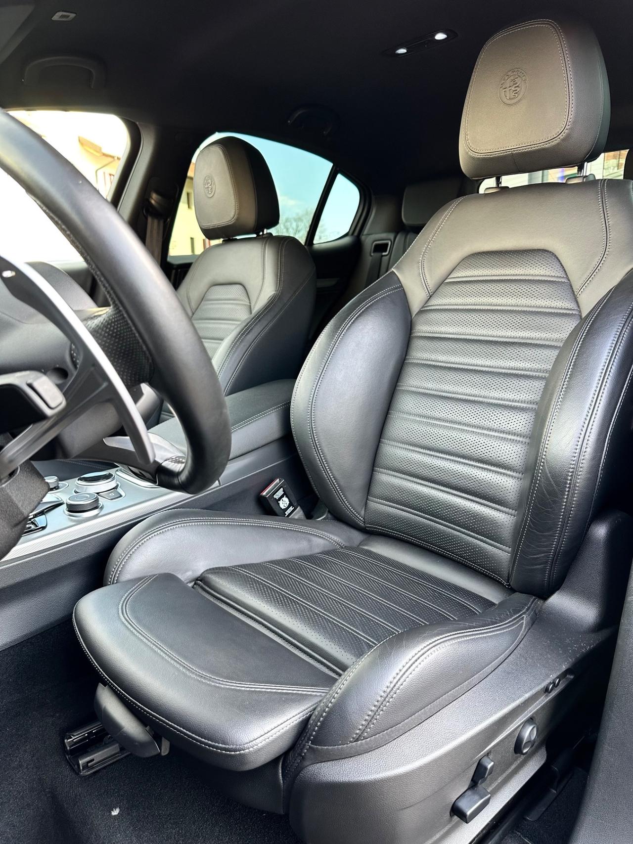 Alfa Romeo Stelvio 2.2d 210 CV AT8 Q4 Veloce