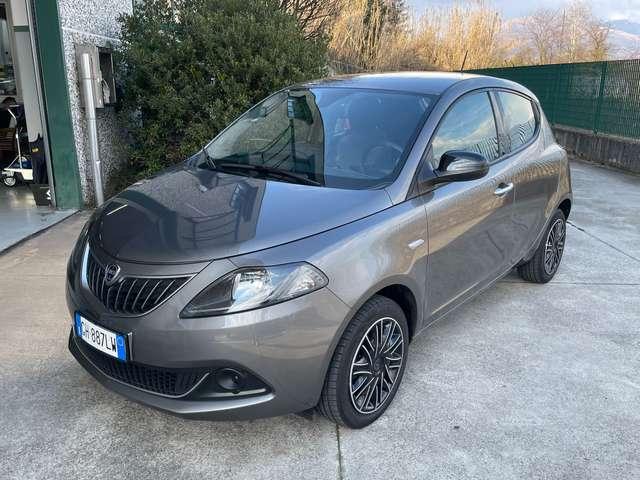 Lancia Ypsilon 1.0 FireFly 5p Hybrid Silver UNIPRO*NEOPATENTATI