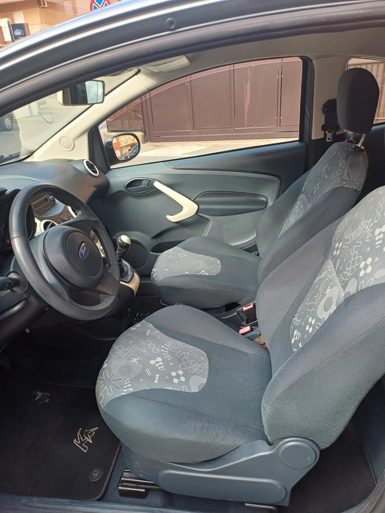 Ford Ka Ka+ 1.3 TDCi 75CV cDPF Business