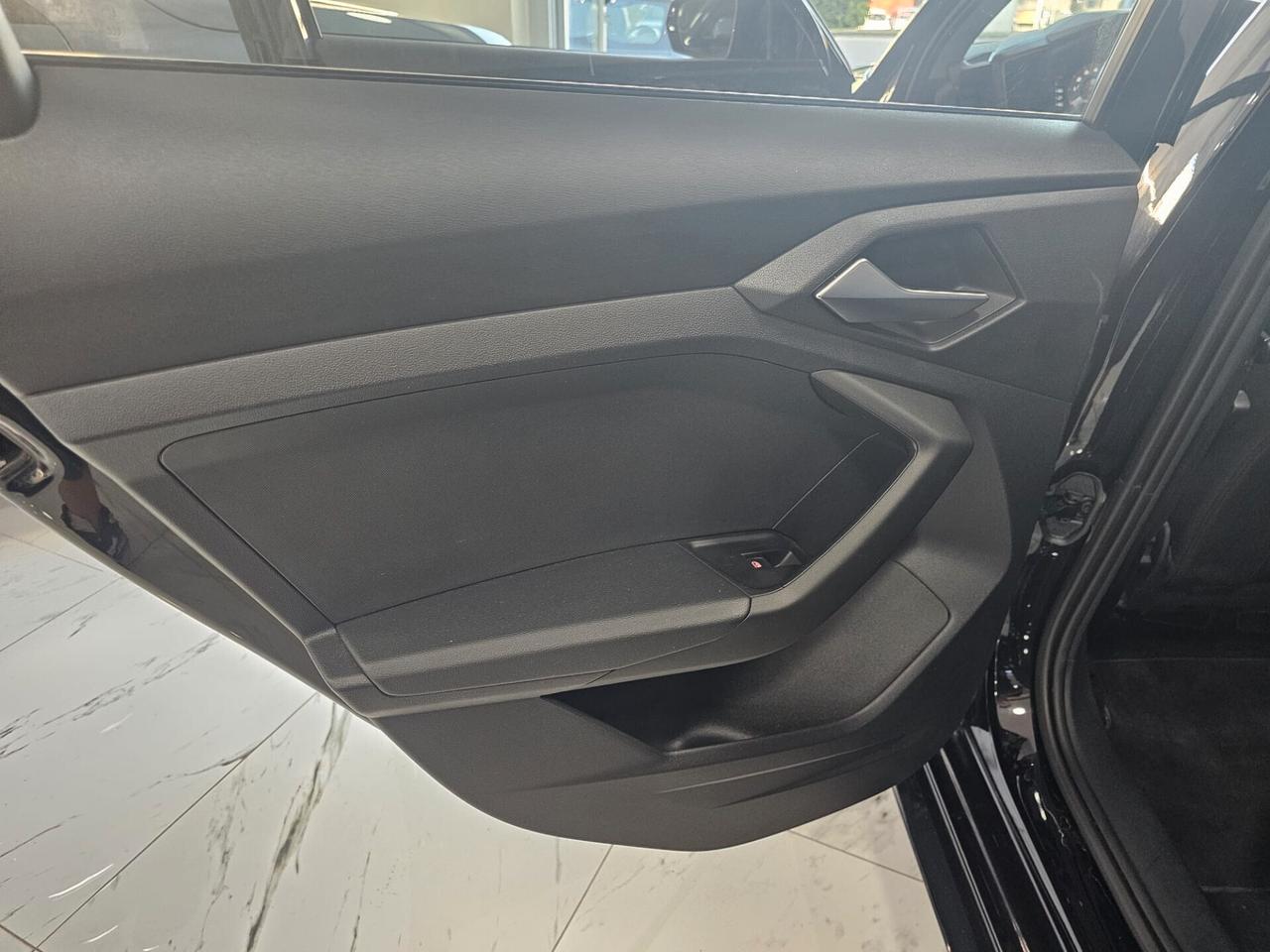 NUOVA AUDI A1 SPORTBACK S-LINE BLACK LINE 30 TFSI 116CV S-TRONIC