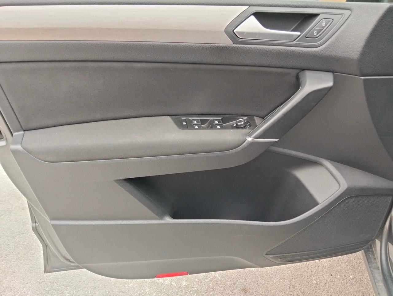 Volkswagen Touran 1.6 TDI 115 DSG 2018 Motore da Rivedere