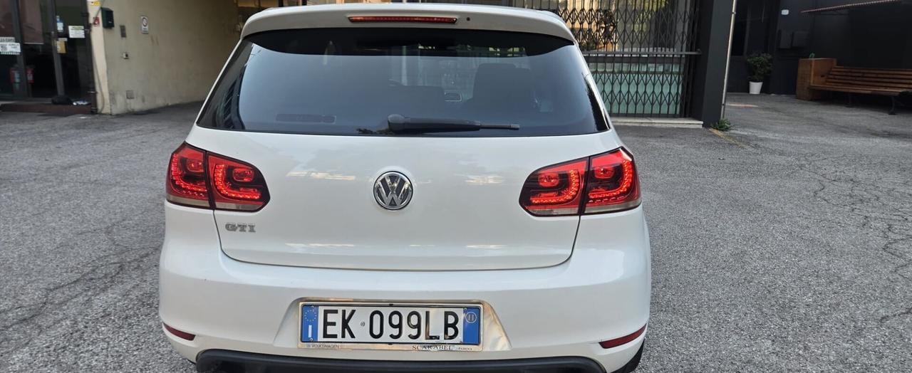 Volkswagen Golf 2.0 TSI 3p. GTI