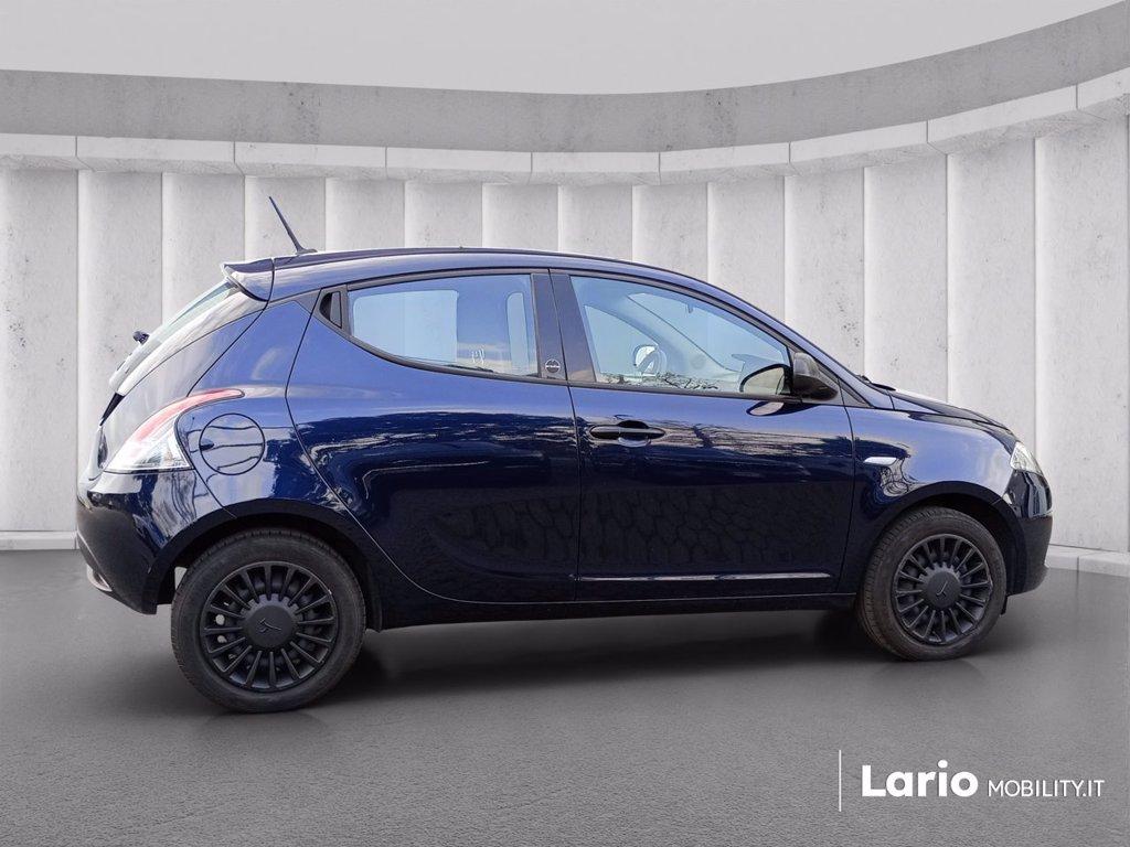 LANCIA Ypsilon 1.0 firefly hybrid Silver s&s 70cv del 2020