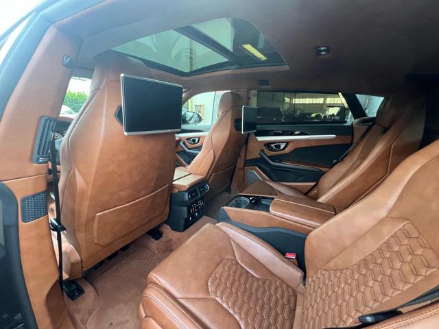LAMBORGHINI Urus 4.0