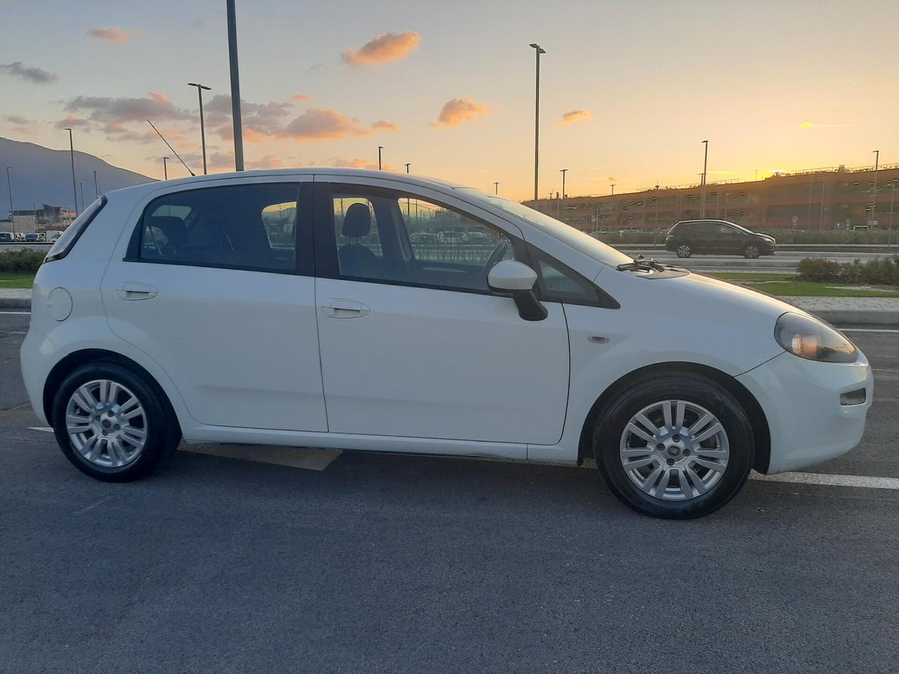 Fiat Punto 1.3 MJT II S&S 85 CV 5 porte ECO Lounge