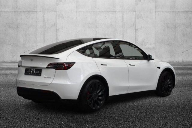 TESLA Model Y Performance AWD