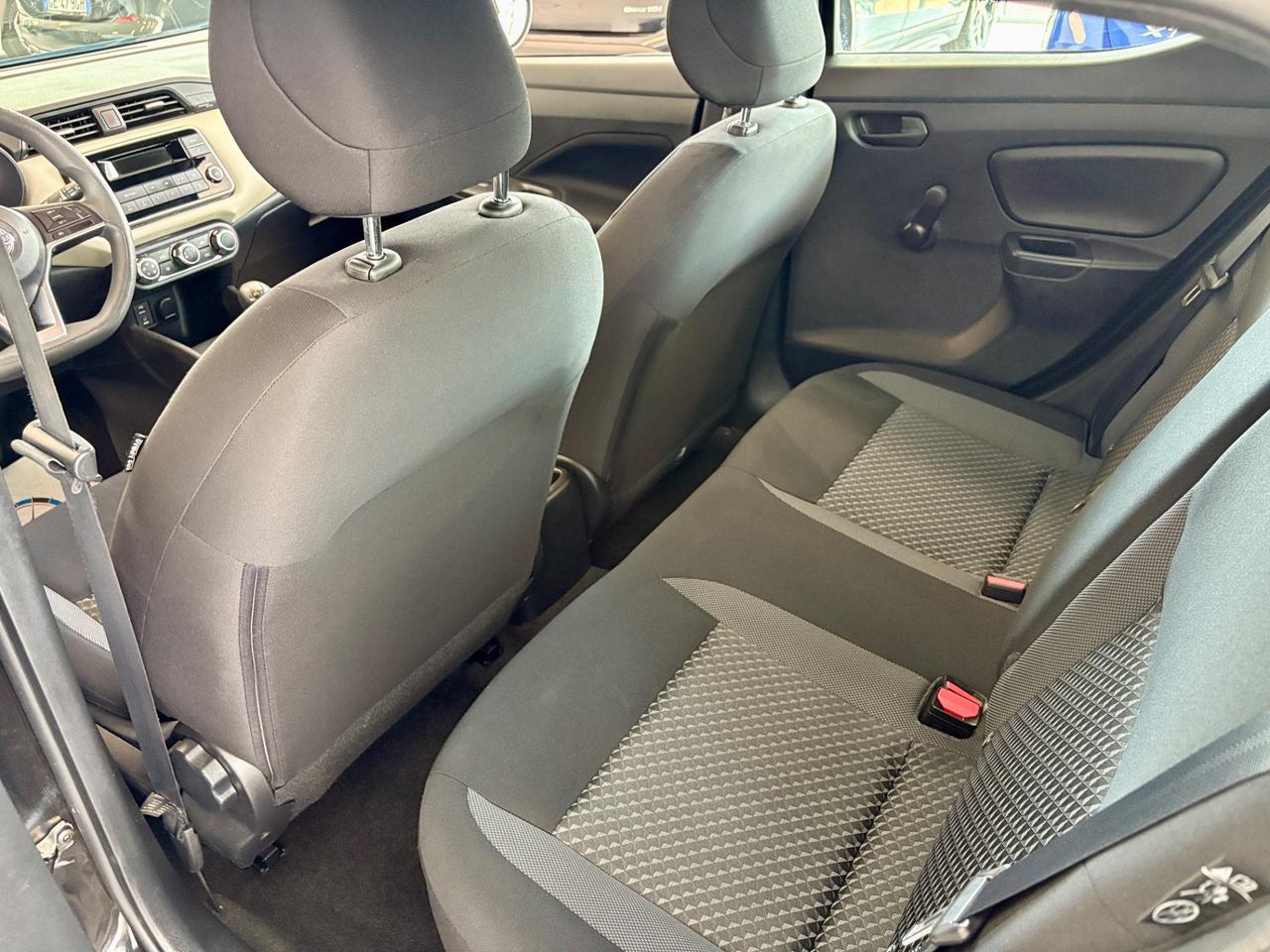 Nissan Micra 1.0L 12V 5 porte Visia+ Neopatentati